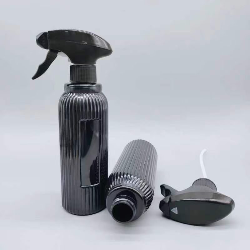 350ml black ribbed plastic spray bottle with trigger sprayer