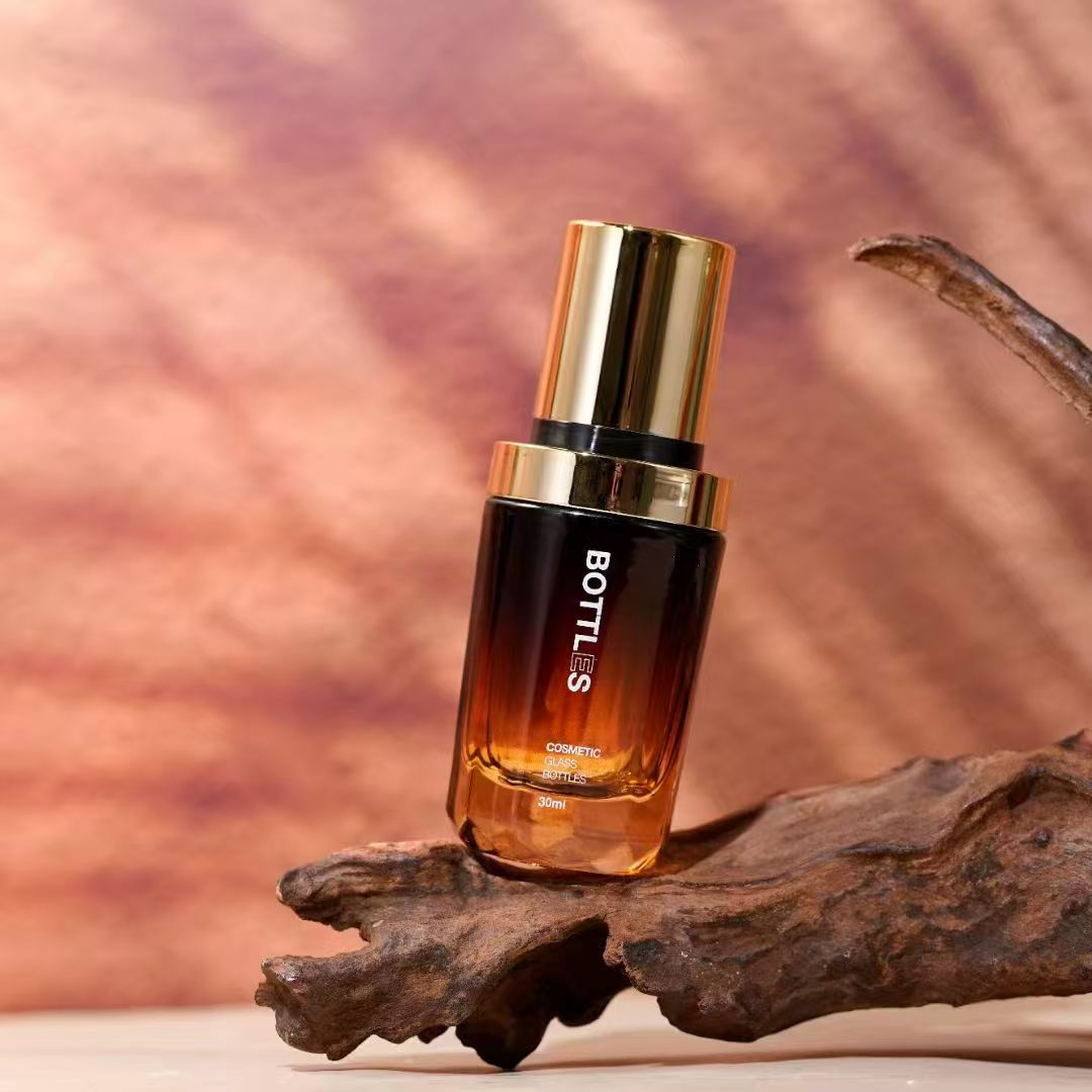 50ml black and gold glass bottle for serum and lotion